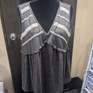 🤍 NWT BloomChic Sleeveless Babydoll Top w/ Lace Detail – Size 12